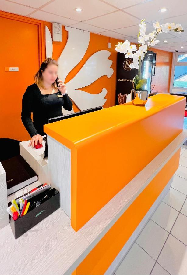 Premiere Classe St Quentin En Yvelines Elancourt Trappes Buitenkant foto