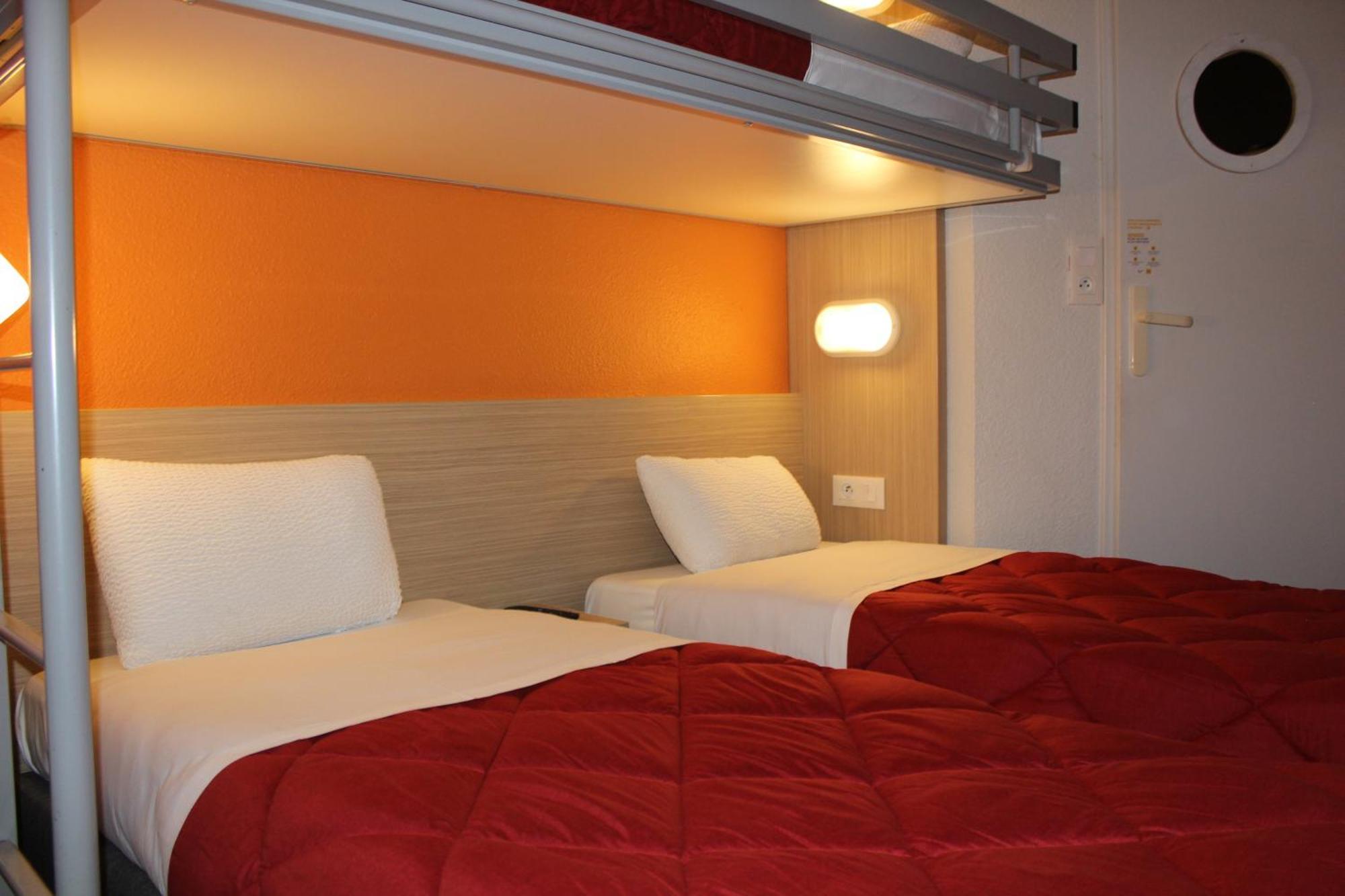 Premiere Classe St Quentin En Yvelines Elancourt Trappes Buitenkant foto