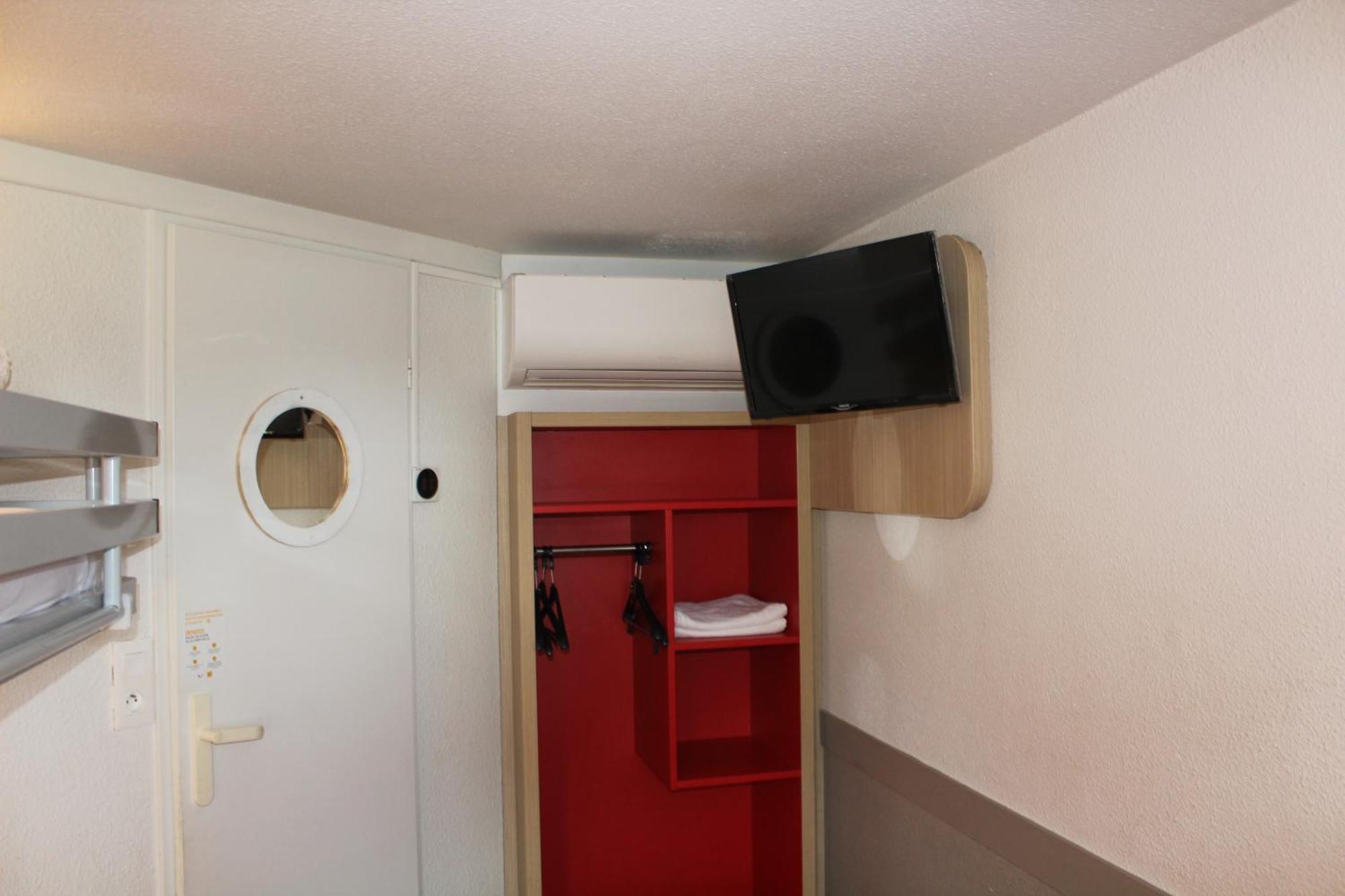 Premiere Classe St Quentin En Yvelines Elancourt Trappes Buitenkant foto